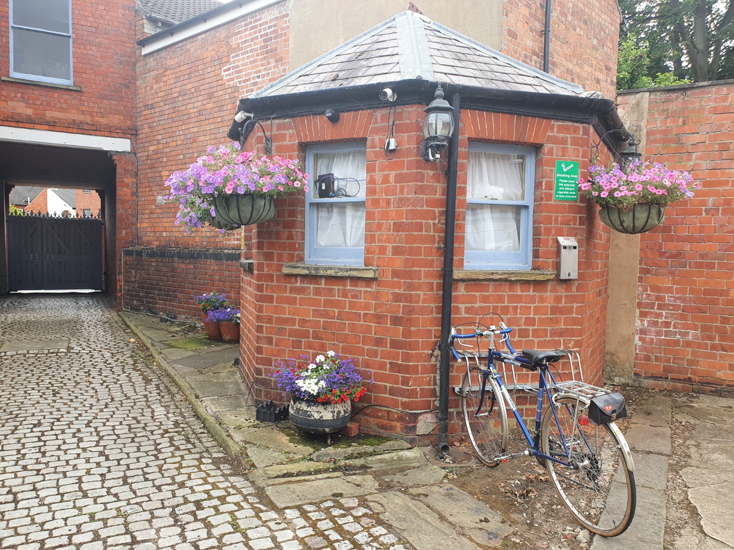 Tennyson Court Courtyard