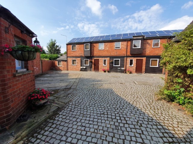 Tennyson Court Courtyard